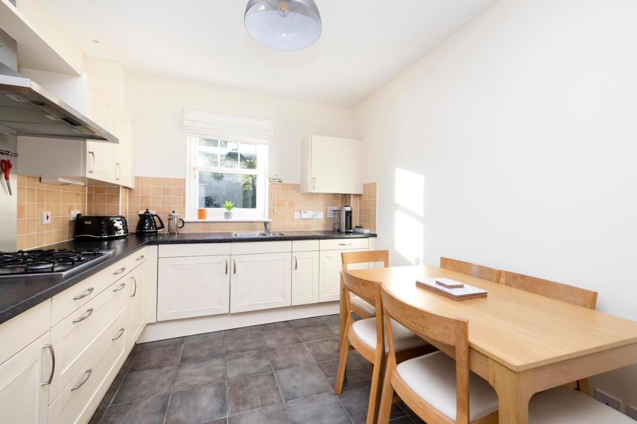 Joivy Modern Flat With Free Parking Apartment EDI Exterior foto