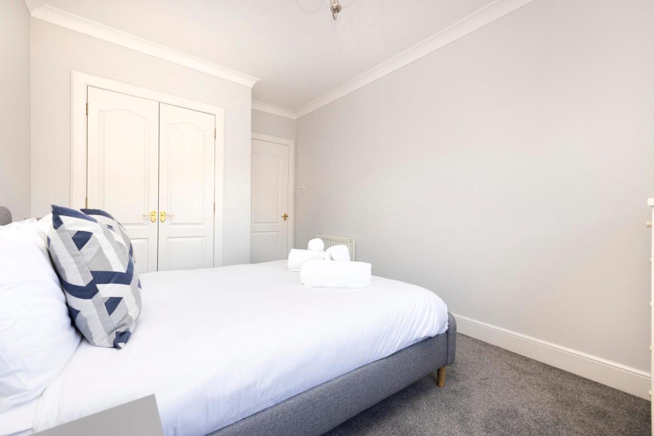 Joivy Modern Flat With Free Parking Apartment EDI Exterior foto